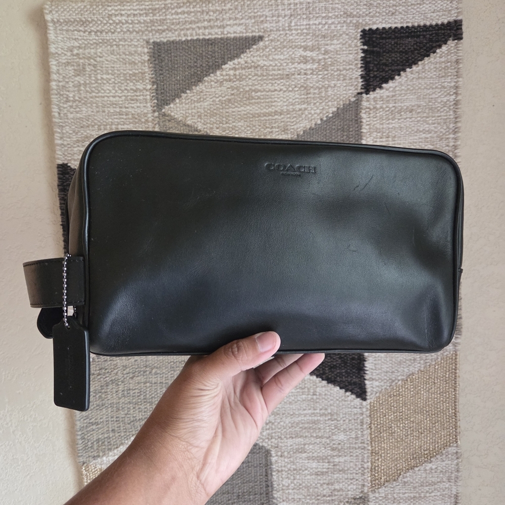 Coach Black Metropolitan Leather Dopp Kit